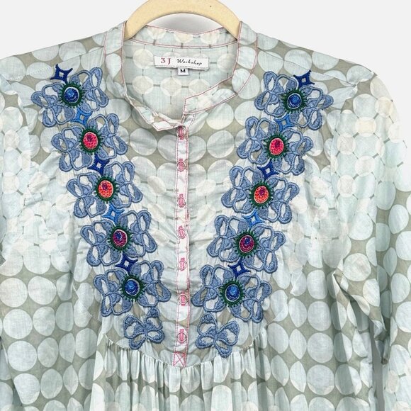 Johnny Was Workshop Embroidered Blouse woman’s size Medium Blue Boho Chic - Picture 2 of 14